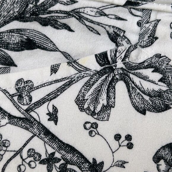 Bill Blass White & Black Floral Toile Print Cotton Denim Capri Pants 16 Petite - Picture 8 of 8